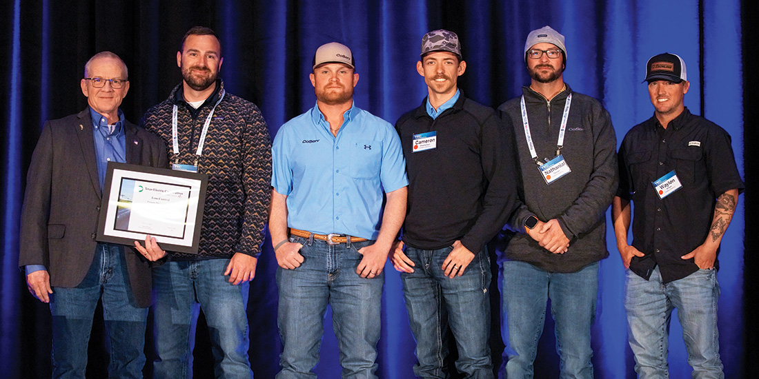 L TO R: TEC's Loss Control Specialist Mike Finnell presents
CoServ's Ben DeRemer, Austin Clayton, Cameron Stephenson, Nathaniel Pennell and Waylon Wilson with an award for operating without a lost-time work injury.